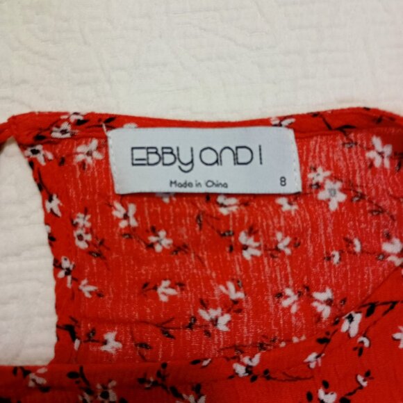 Ebby & I Red Floral Tiered Dress Size 8 Short Sleeves & Keyhole Back Closure - Picture 2 of 11